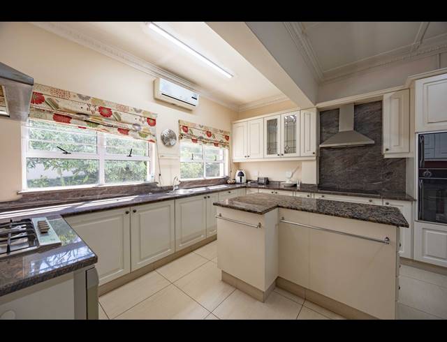 9 BEDROOM HOUSE FOR SALE IN WESTVILLE